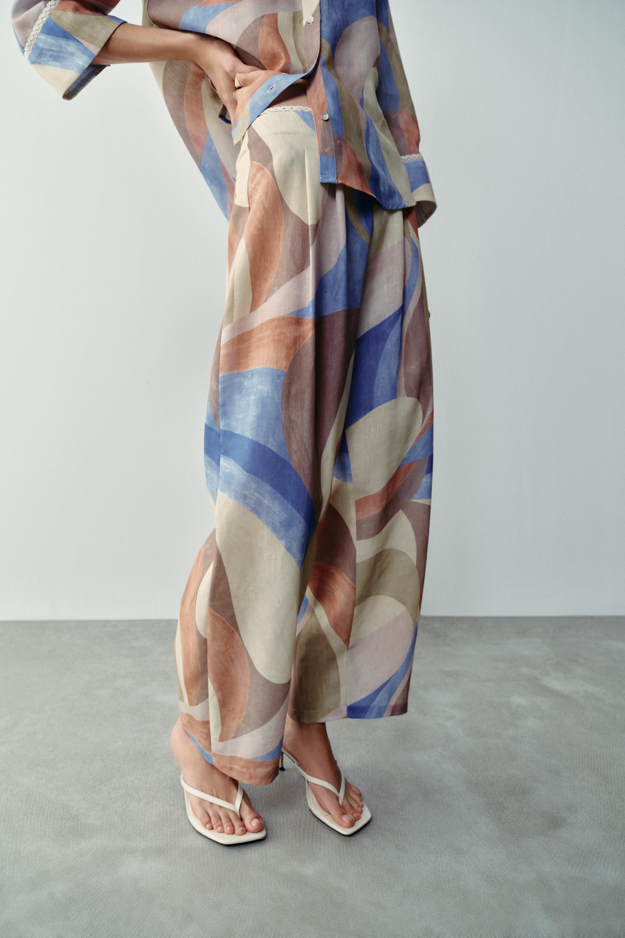 PRINTED WIDE-LEG TROUSERS